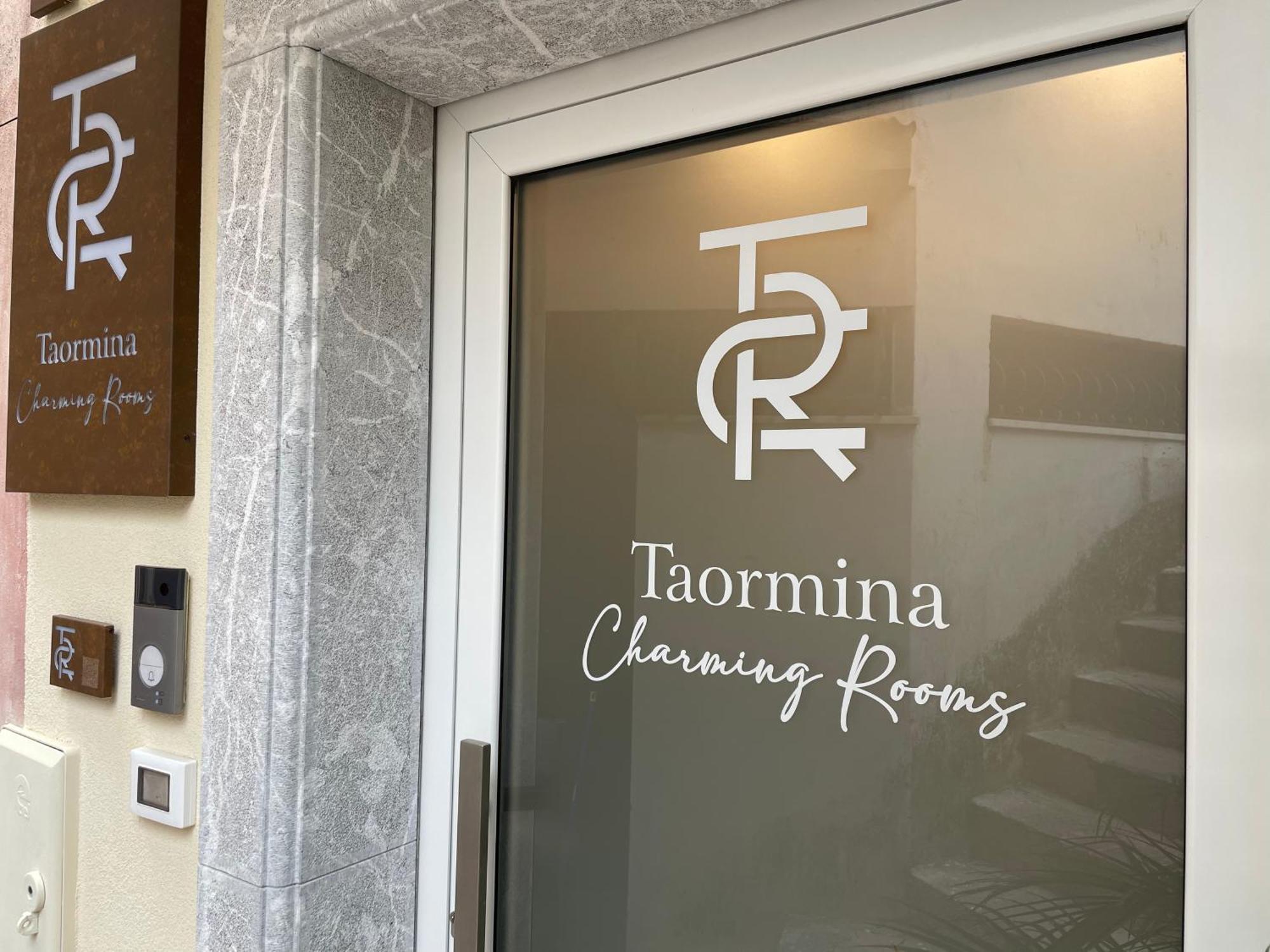 Taormina Charming Rooms Ngoại thất bức ảnh