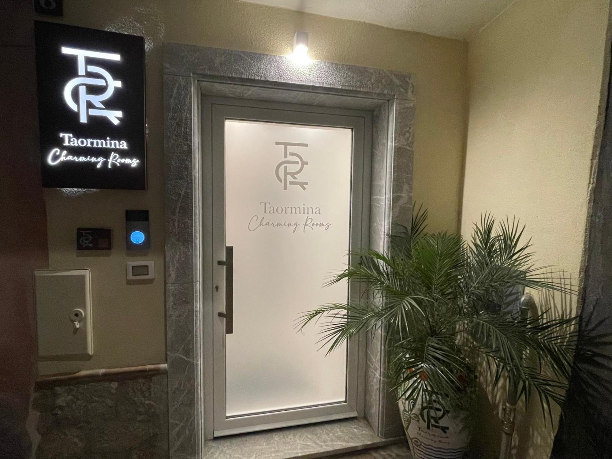 Taormina Charming Rooms Ngoại thất bức ảnh