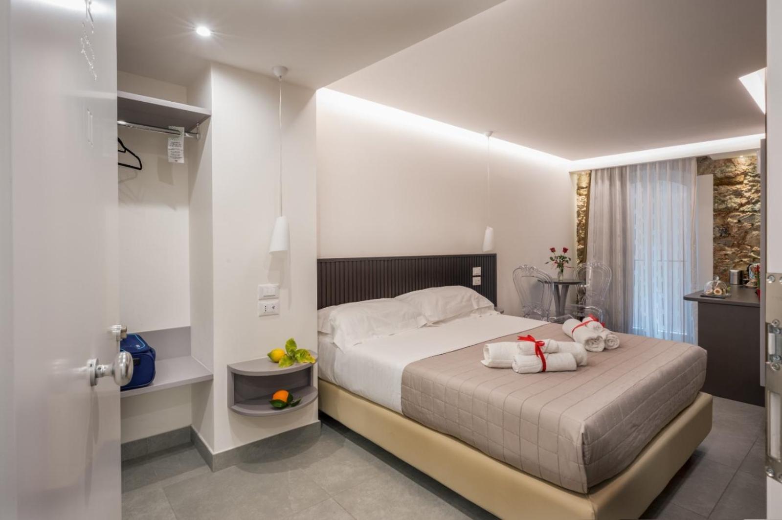 Taormina Charming Rooms Ngoại thất bức ảnh