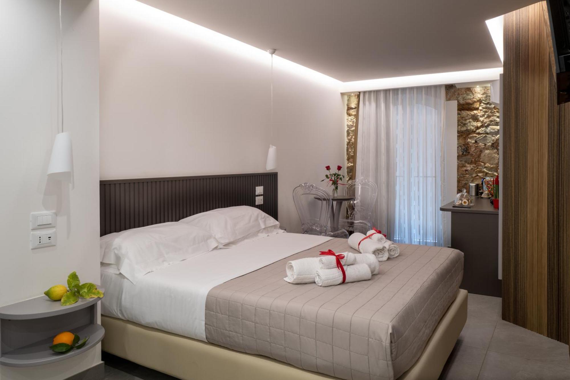Taormina Charming Rooms Ngoại thất bức ảnh