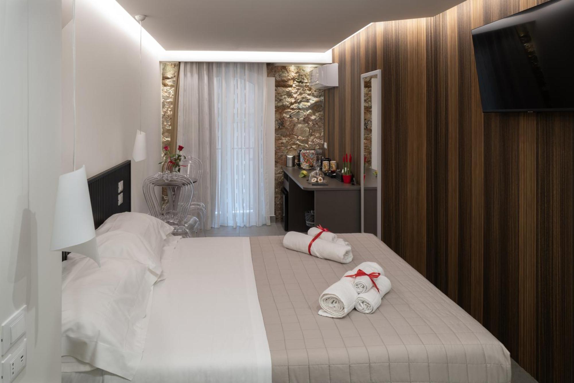 Taormina Charming Rooms Ngoại thất bức ảnh